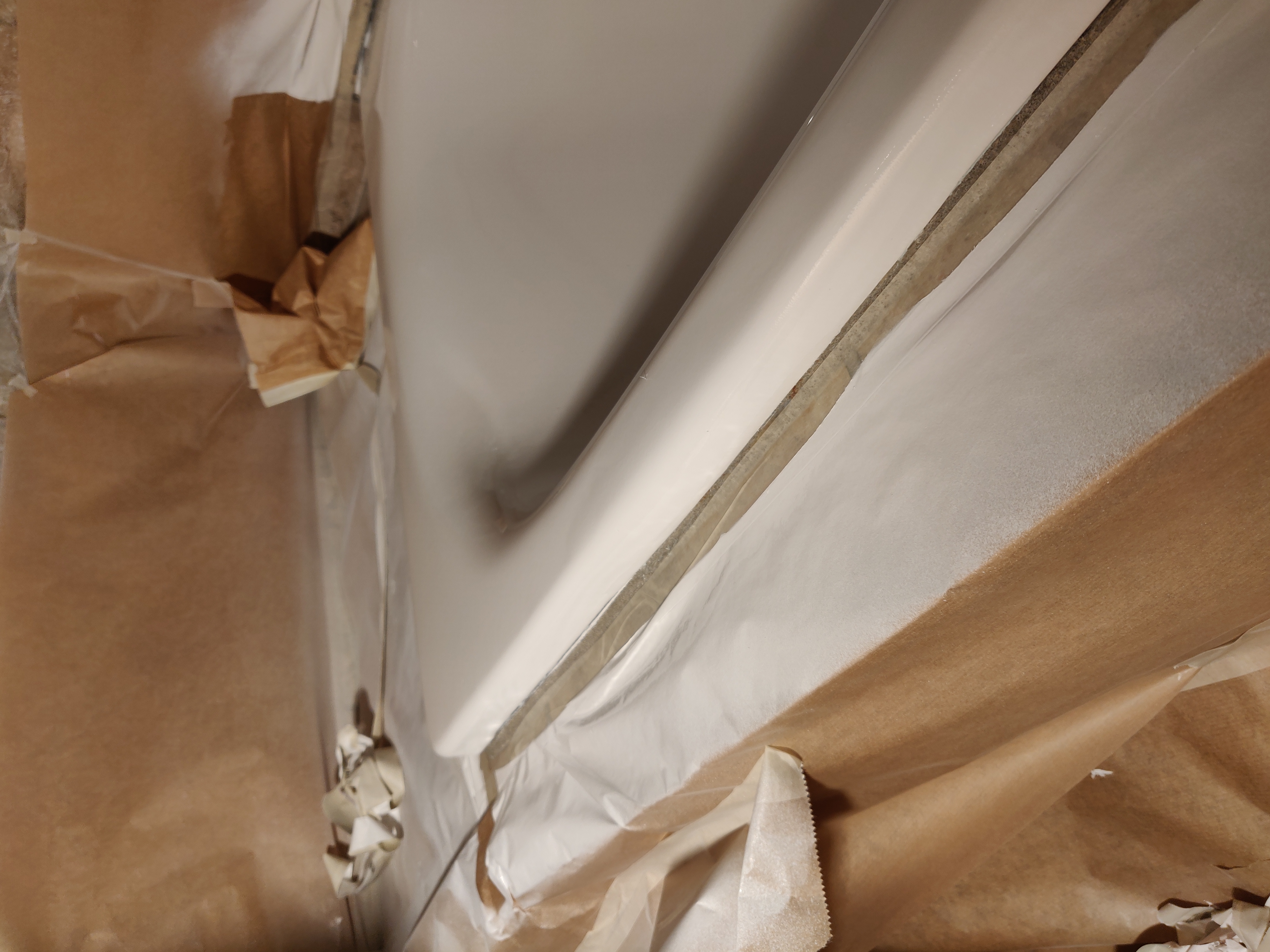 Rusted bathtub rebuilt and refinished by Heritage Coatings